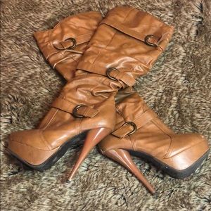 Camel Platform Boots